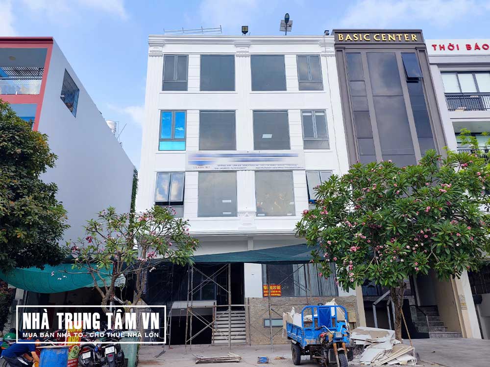 Cho thuê nguyên căn tòa nhà văn phòng tại 204 - 206 Vũ Tông Phan, Phường An Phú, Quận 2